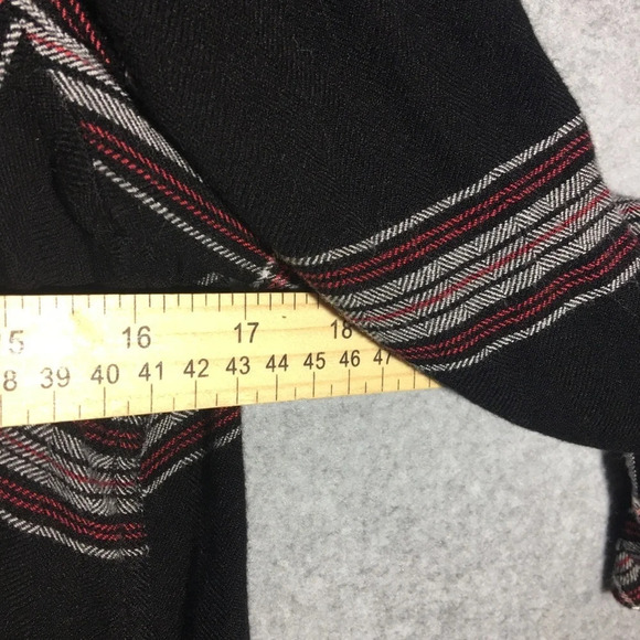 Womens Beachlunchlounge Button Up Shirt Plaid Black Red Fall Winter Casual - Picture 4 of 5